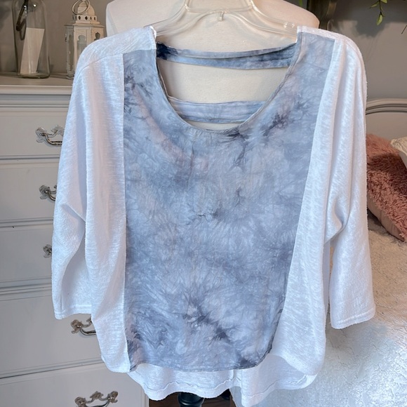 Jealous Tomato Top Partial Open Ladder White Flowy - Picture 9 of 12